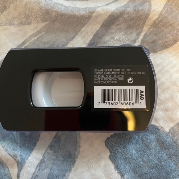 Mac eyelashes - Picture 3 of 4